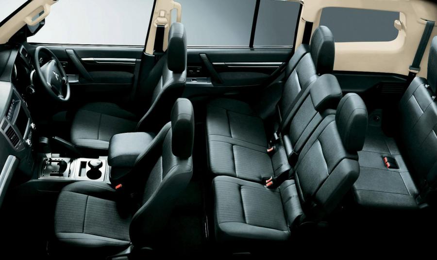  Mitsubishi Pajero 5-Door 2014 года  (JP) (фото 11 из 23)